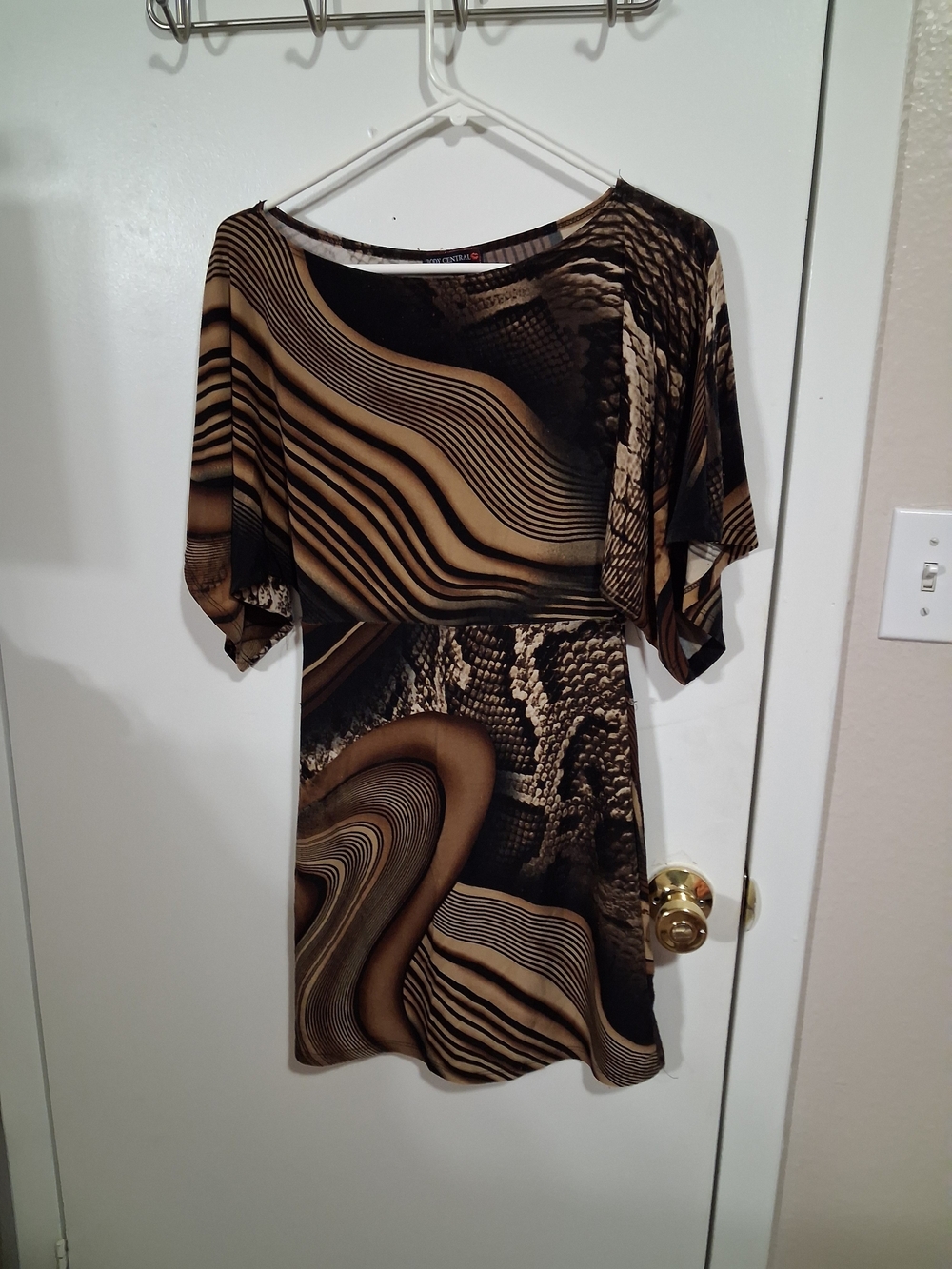 Body Central Brown & Black Abstract Tunic Top